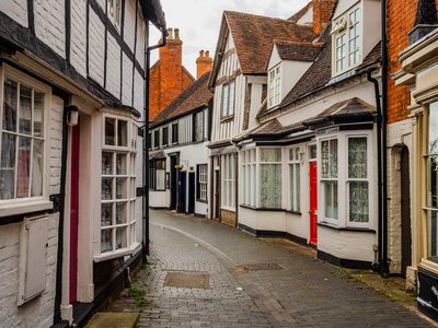 alcester-AdobeStock_281702023.jpg